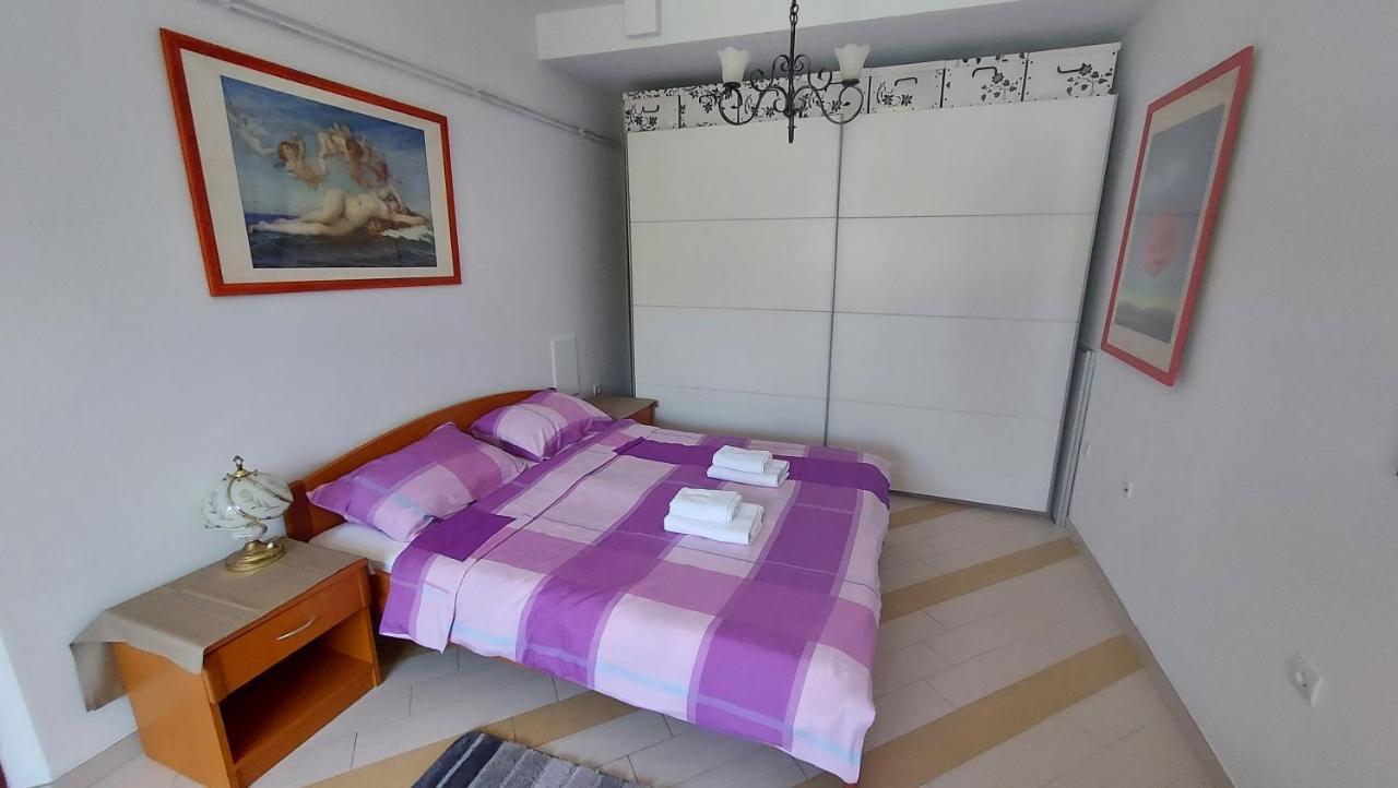 Apartments Cezar Vinkuran Εξωτερικό φωτογραφία