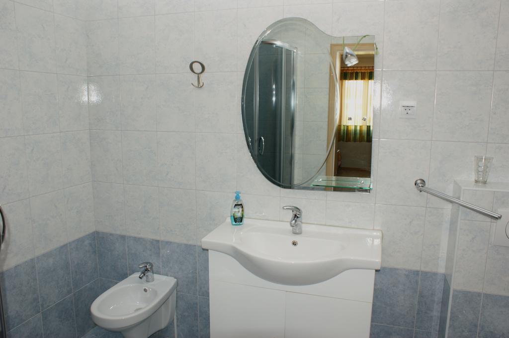 Apartments Cezar Vinkuran Εξωτερικό φωτογραφία