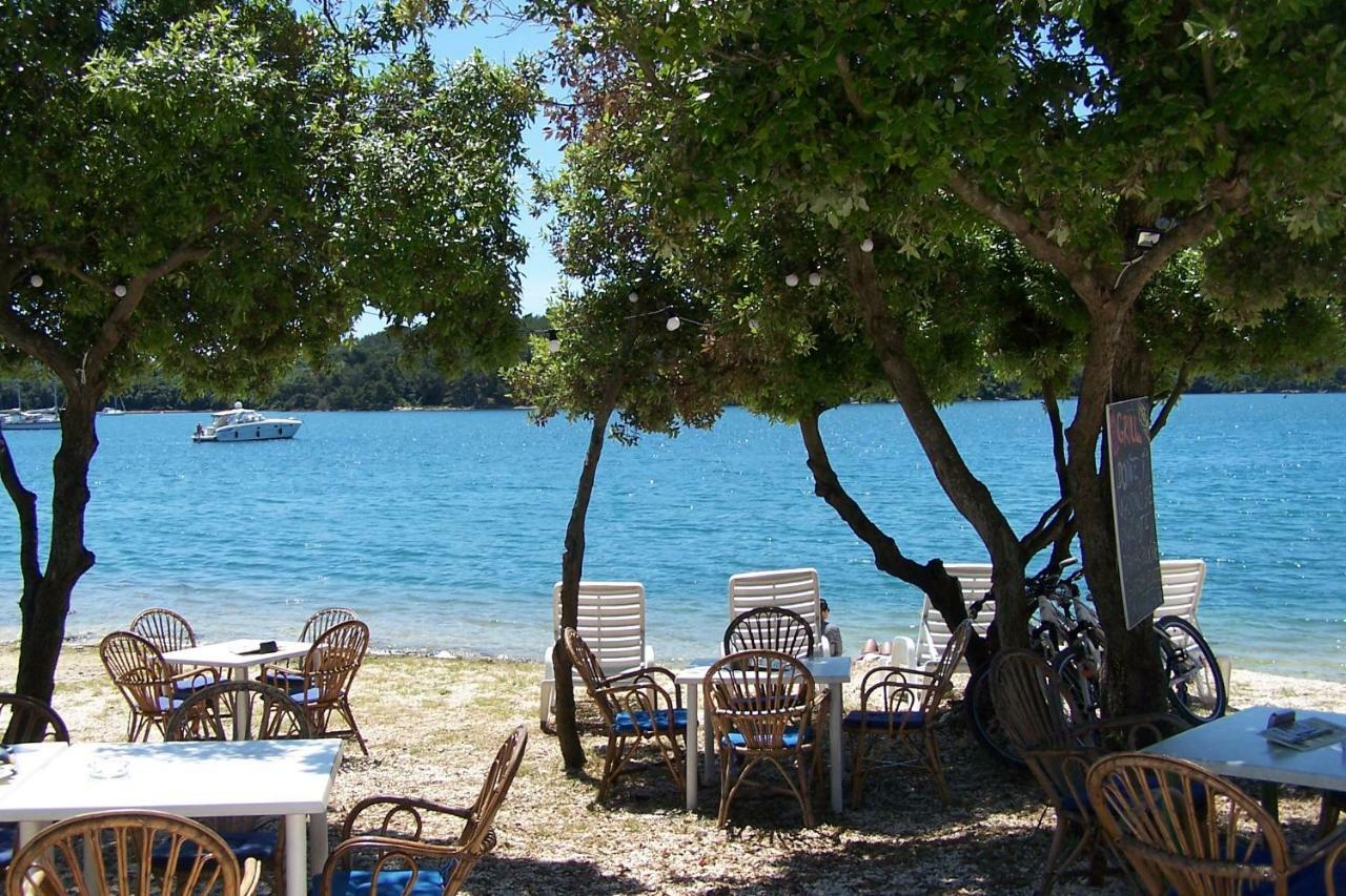 Apartments Cezar Vinkuran Εξωτερικό φωτογραφία