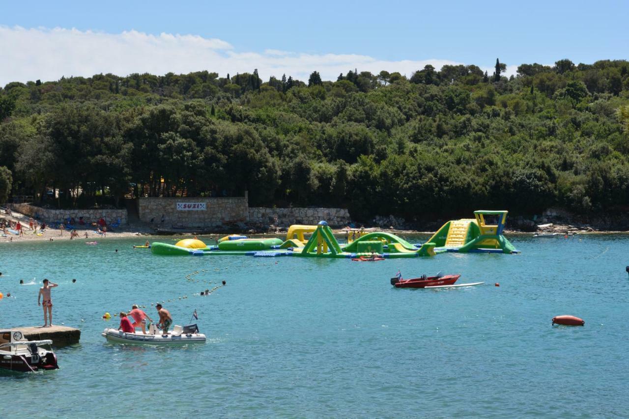 Apartments Cezar Vinkuran Εξωτερικό φωτογραφία