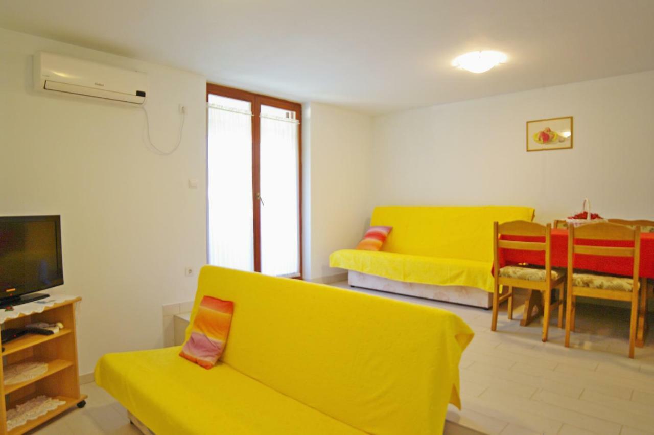 Apartments Cezar Vinkuran Εξωτερικό φωτογραφία
