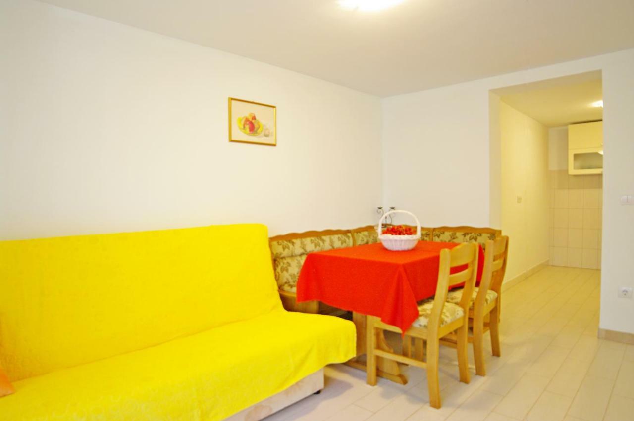 Apartments Cezar Vinkuran Εξωτερικό φωτογραφία