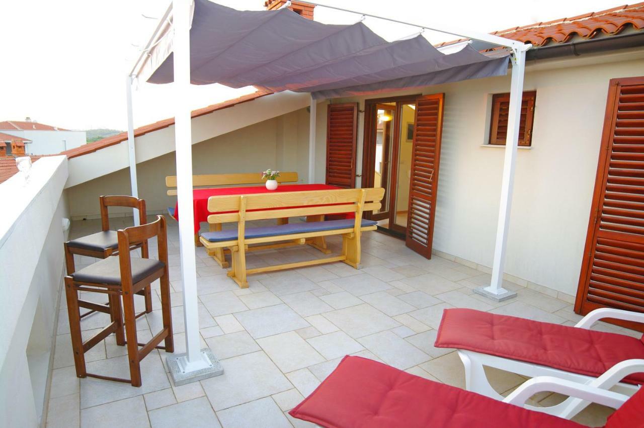 Apartments Cezar Vinkuran Εξωτερικό φωτογραφία