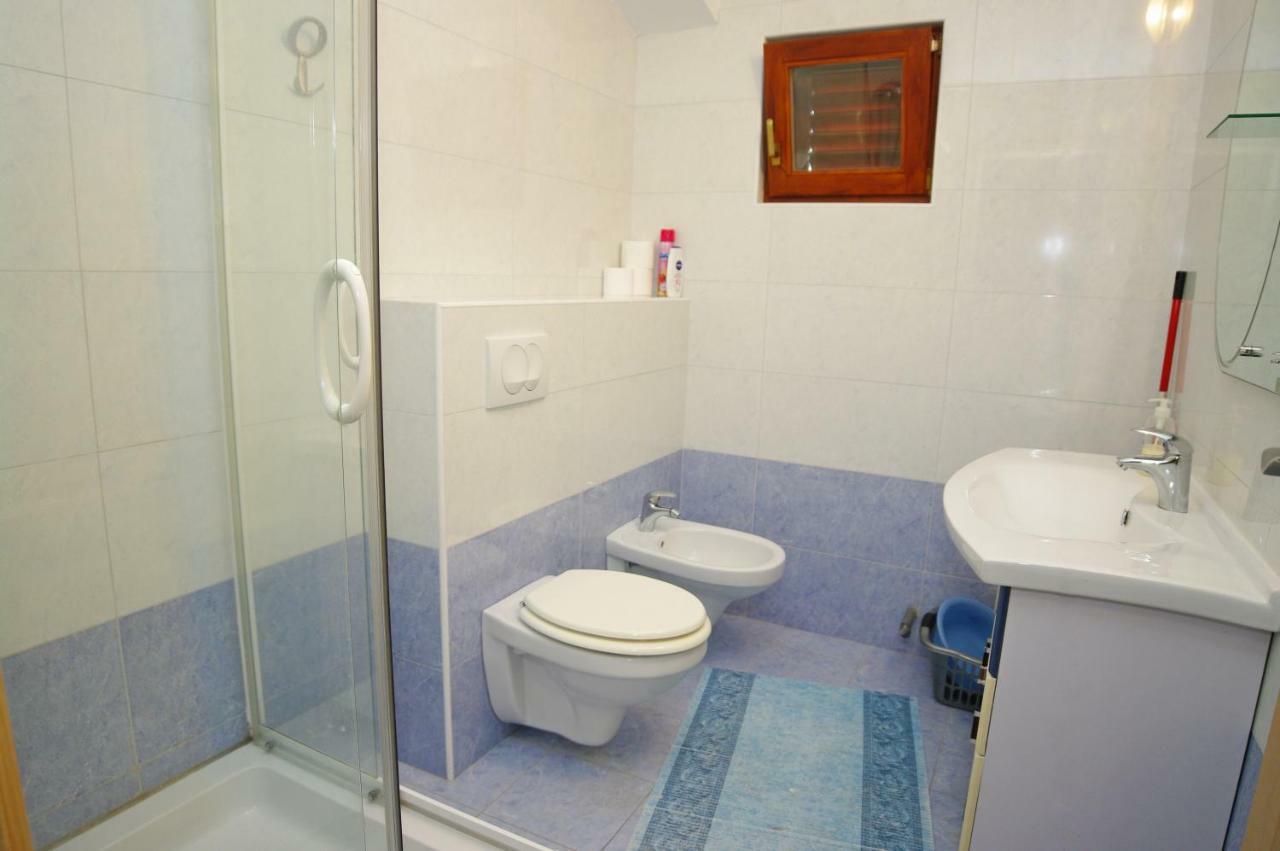 Apartments Cezar Vinkuran Εξωτερικό φωτογραφία